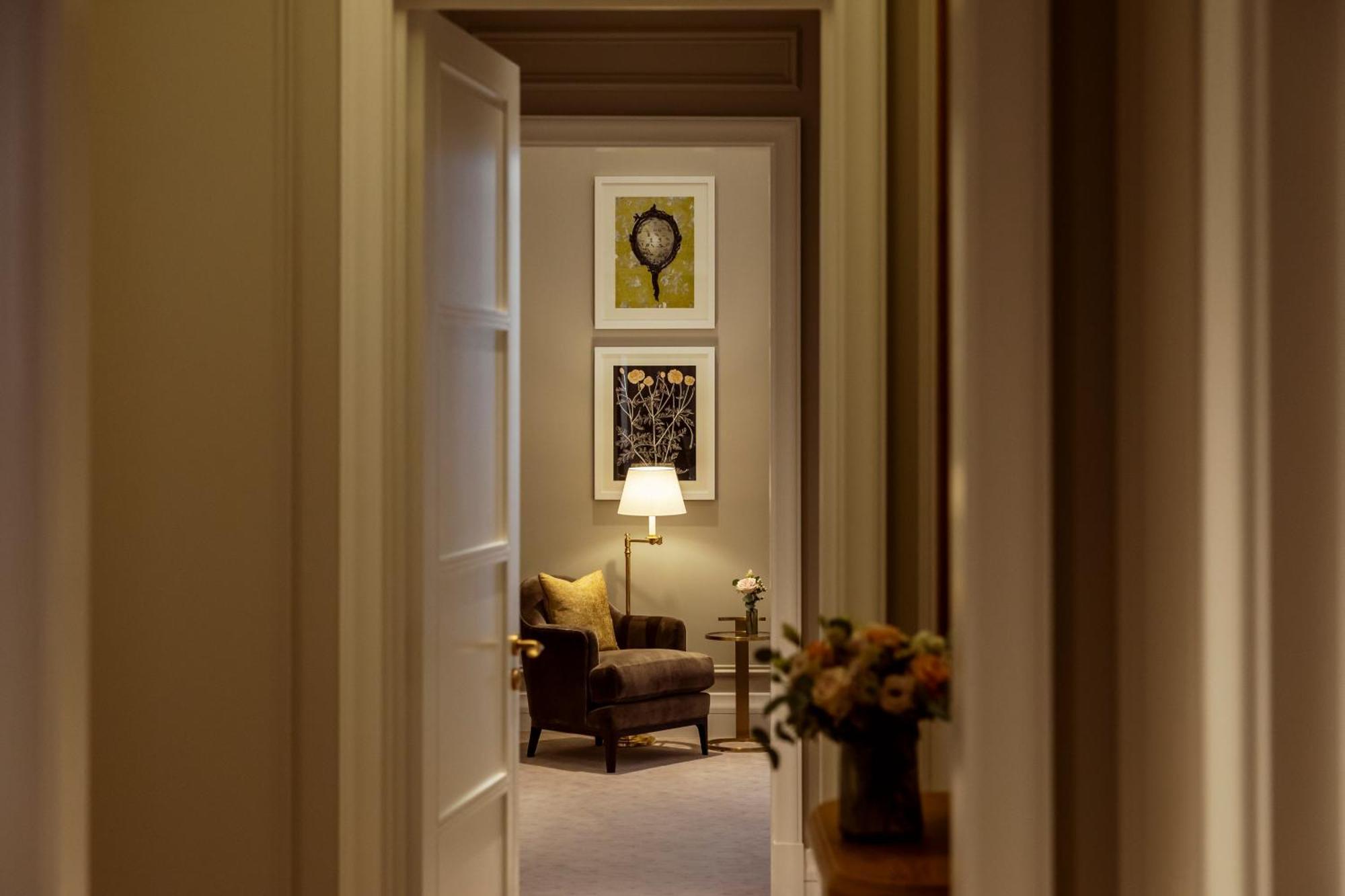 Corinthia Grand Hotel Astoria Brussels Exterior photo