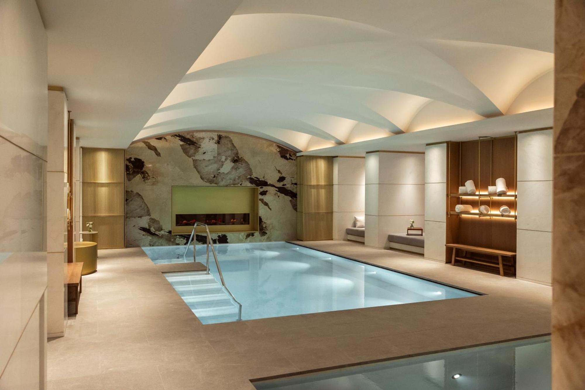 Corinthia Grand Hotel Astoria Brussels Exterior photo